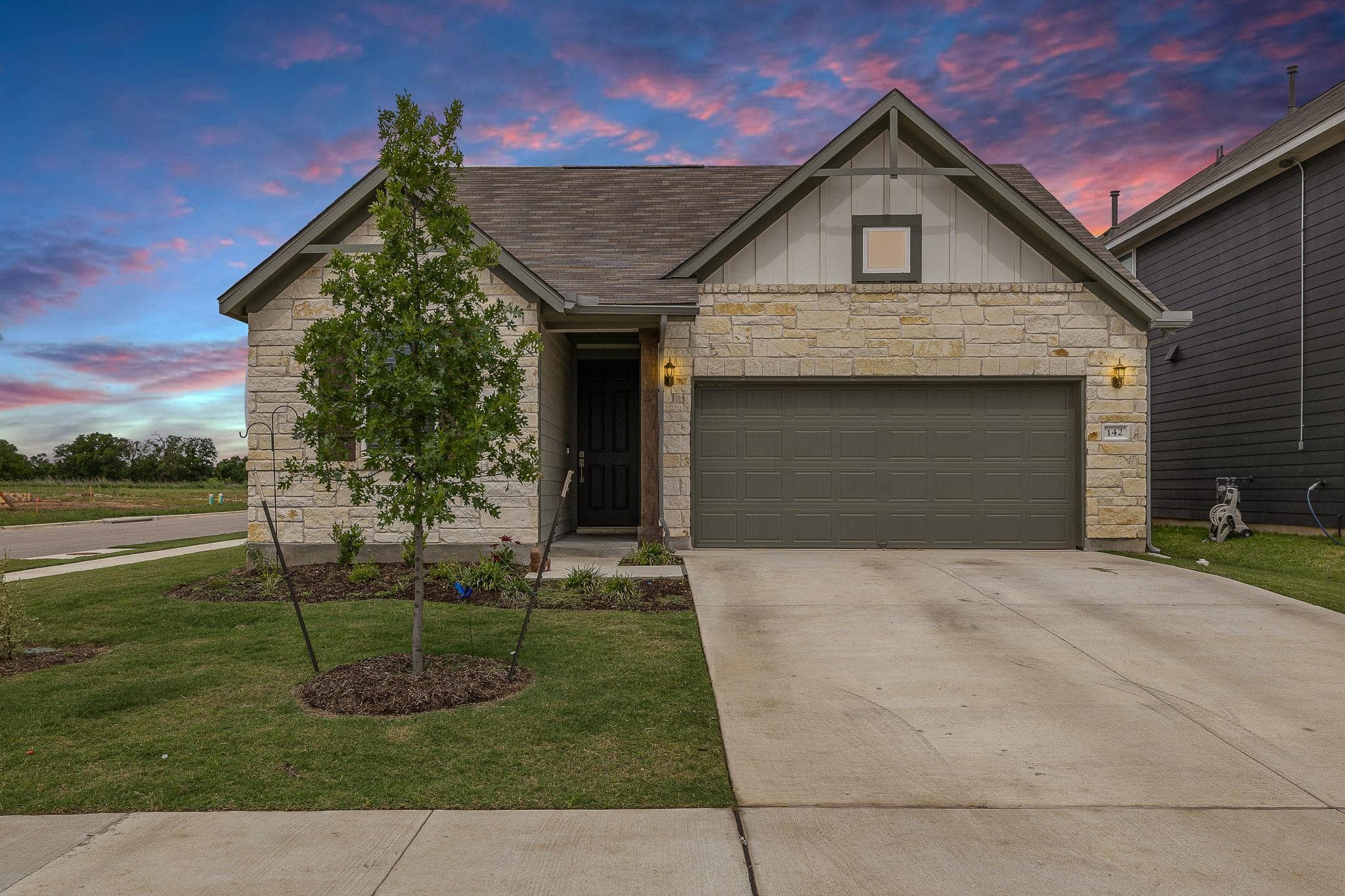 142 Prairie Falls Dr
