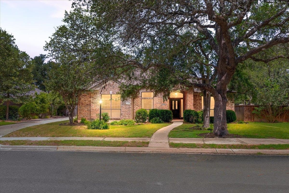 3745 Whitt Loop