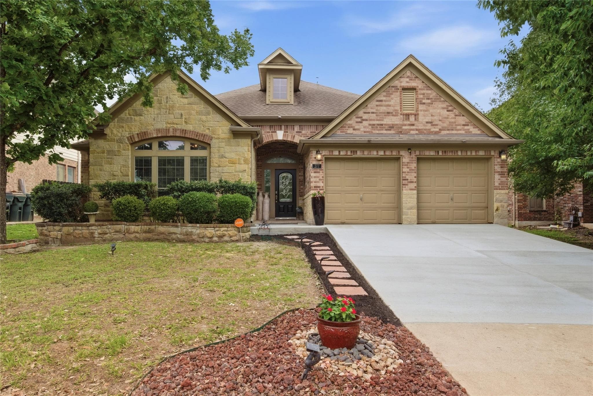 377 Verano Dr