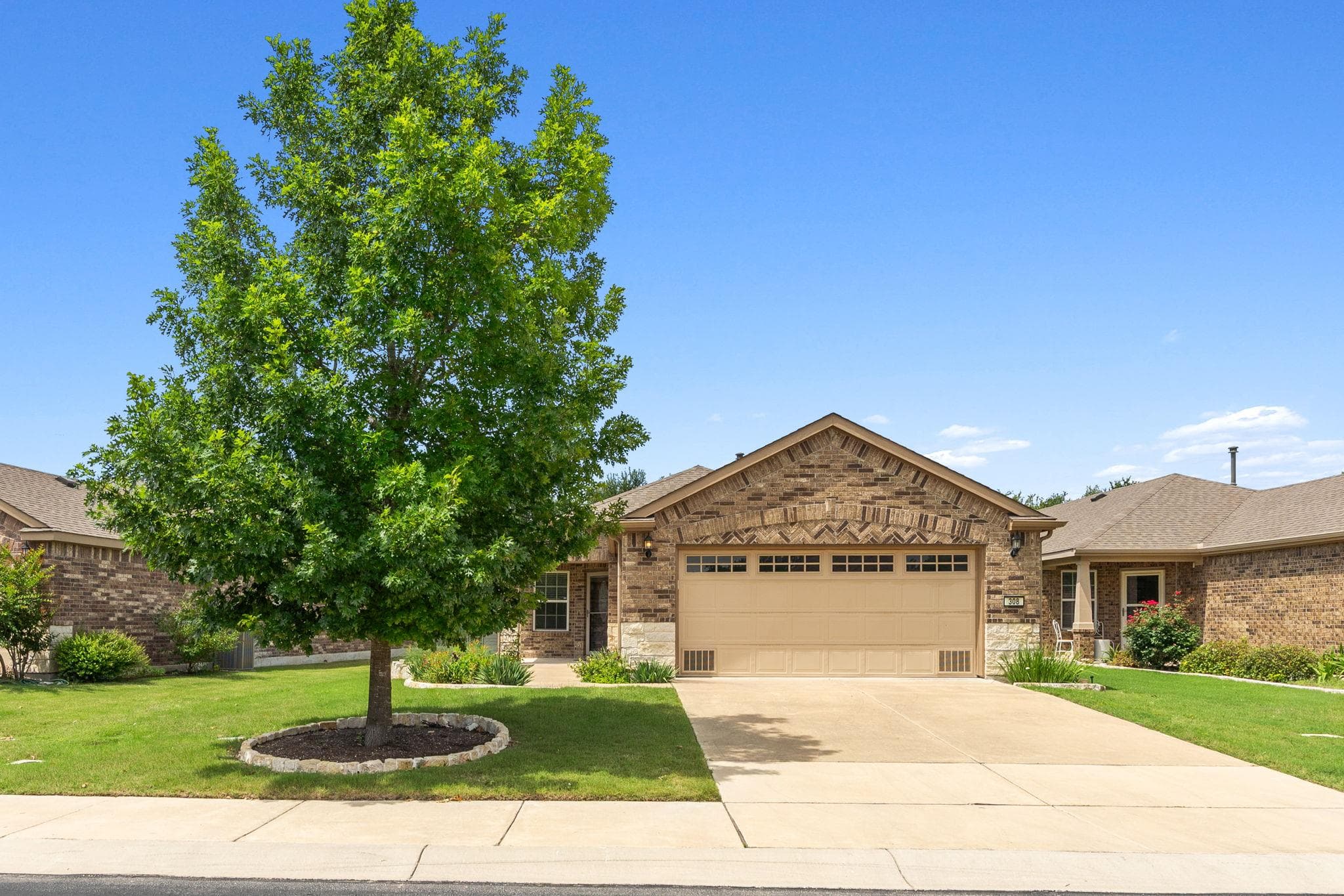 308 Holiday Creek Ln