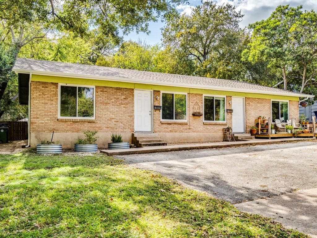 1607 Valleyridge Dr #B