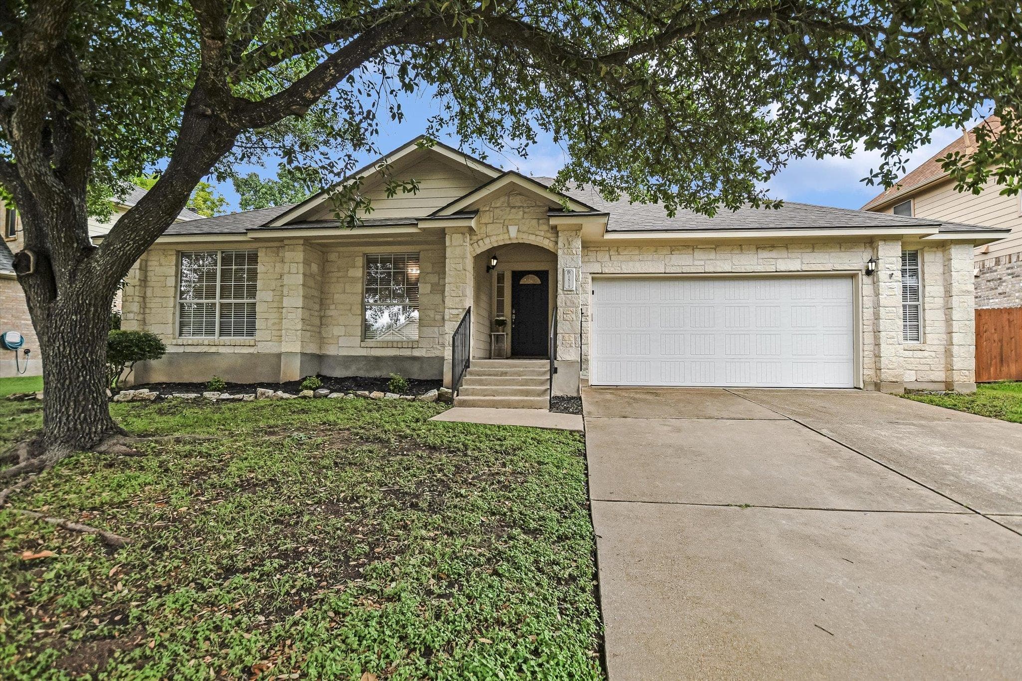 1515 Laurel Oak Loop