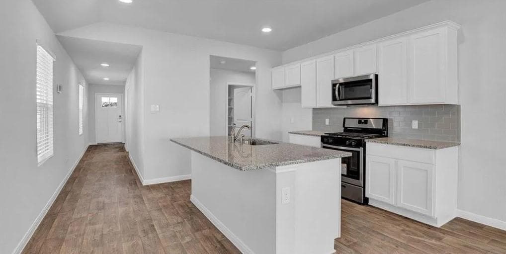 211 Hamilton Pool Ln