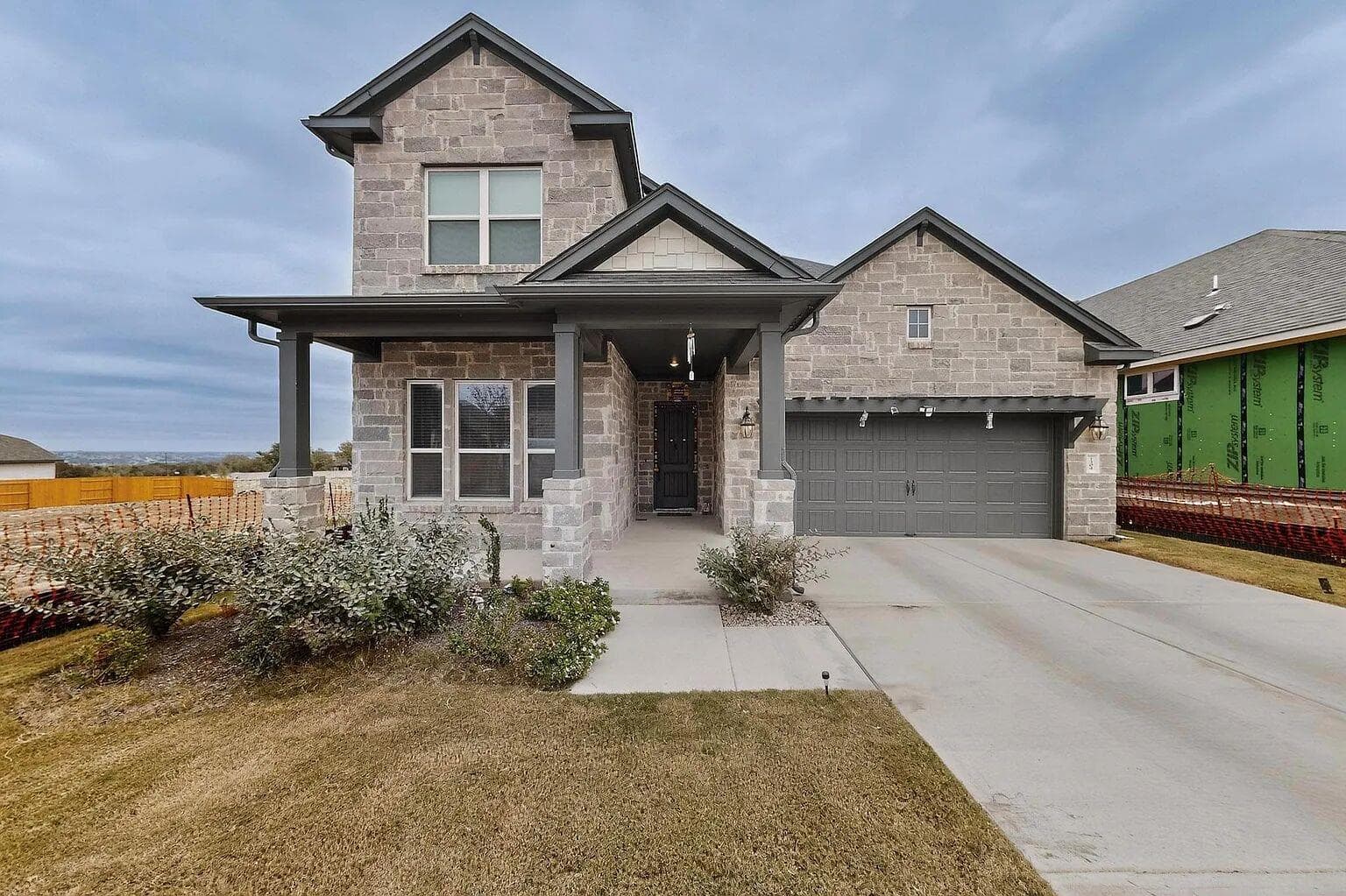1304 Snowdrop Dr