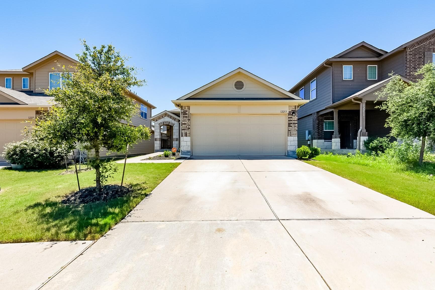 12213 Riprap Dr