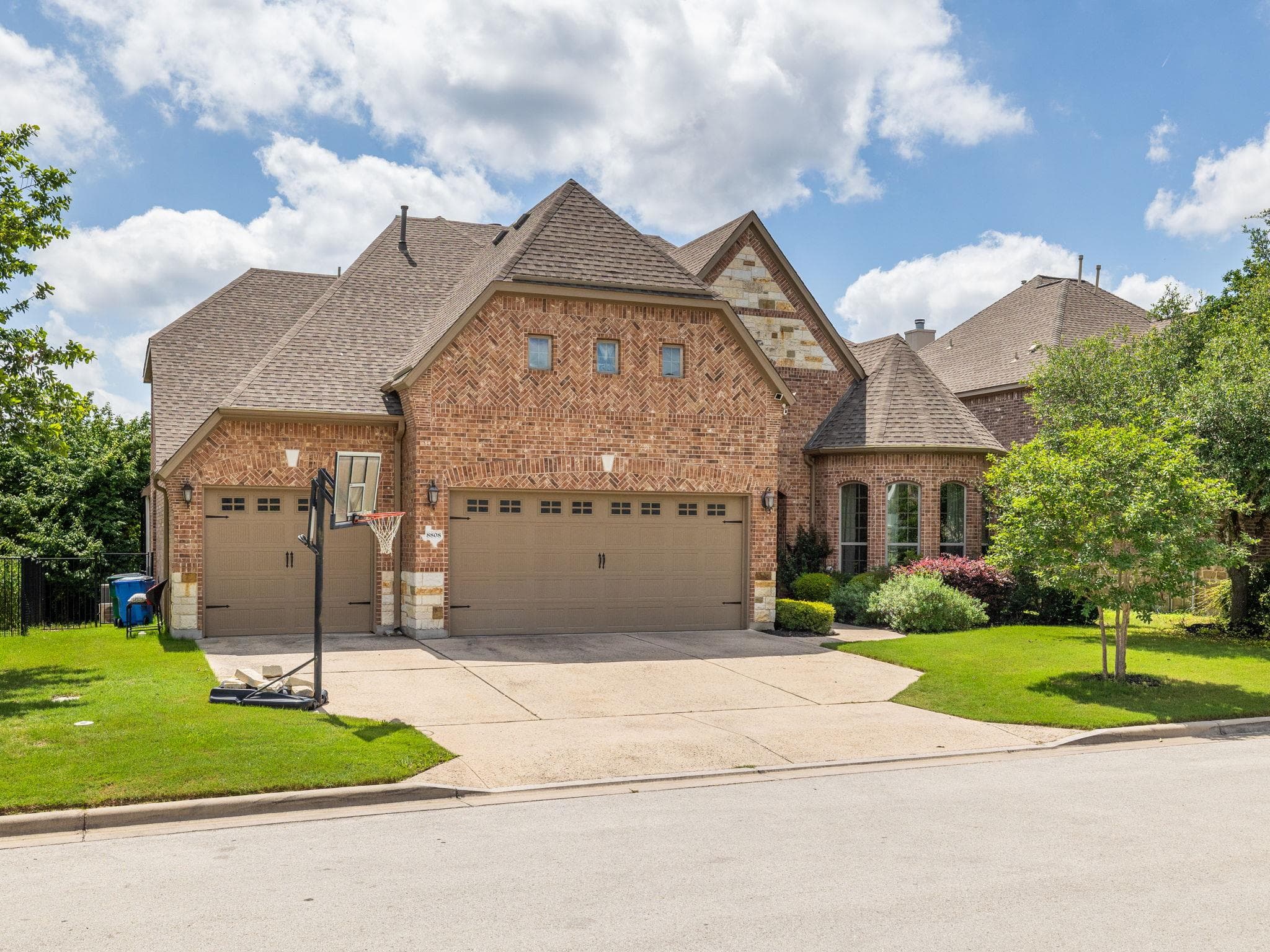 8808 Flycatcher Ct