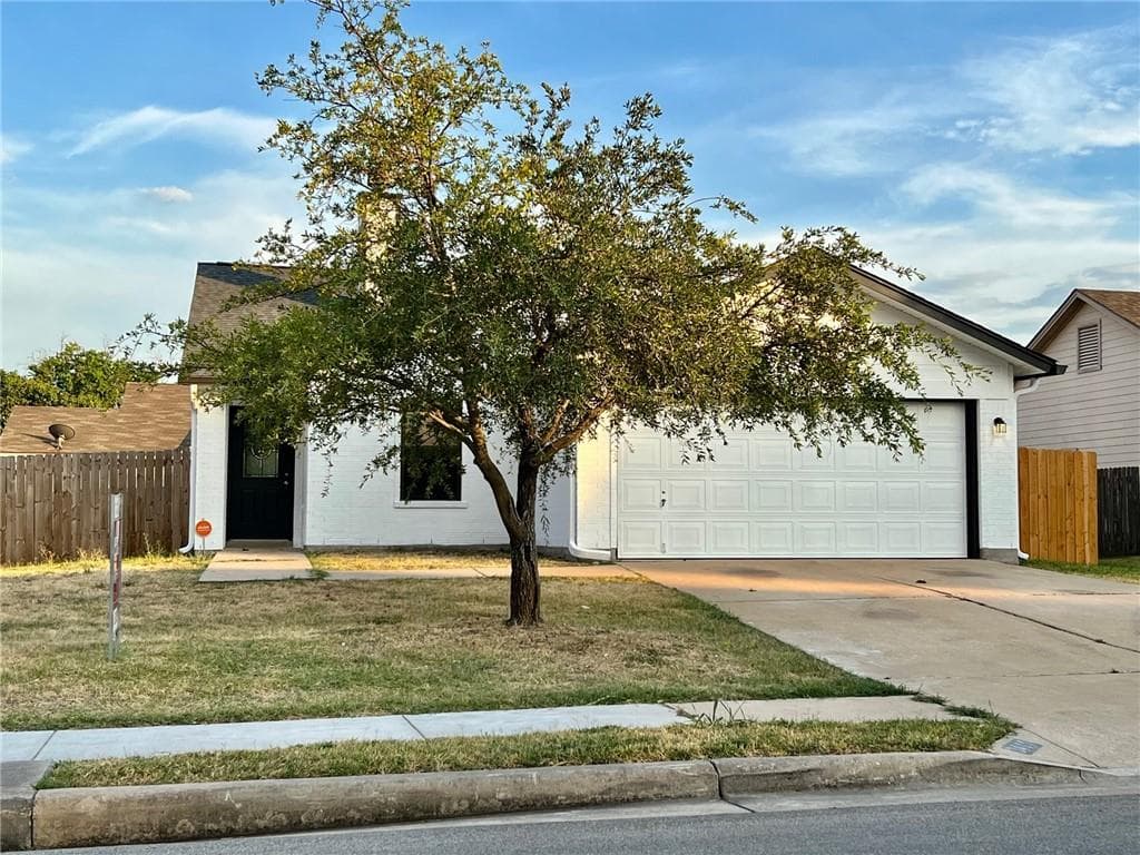 3401 Nocona Cv