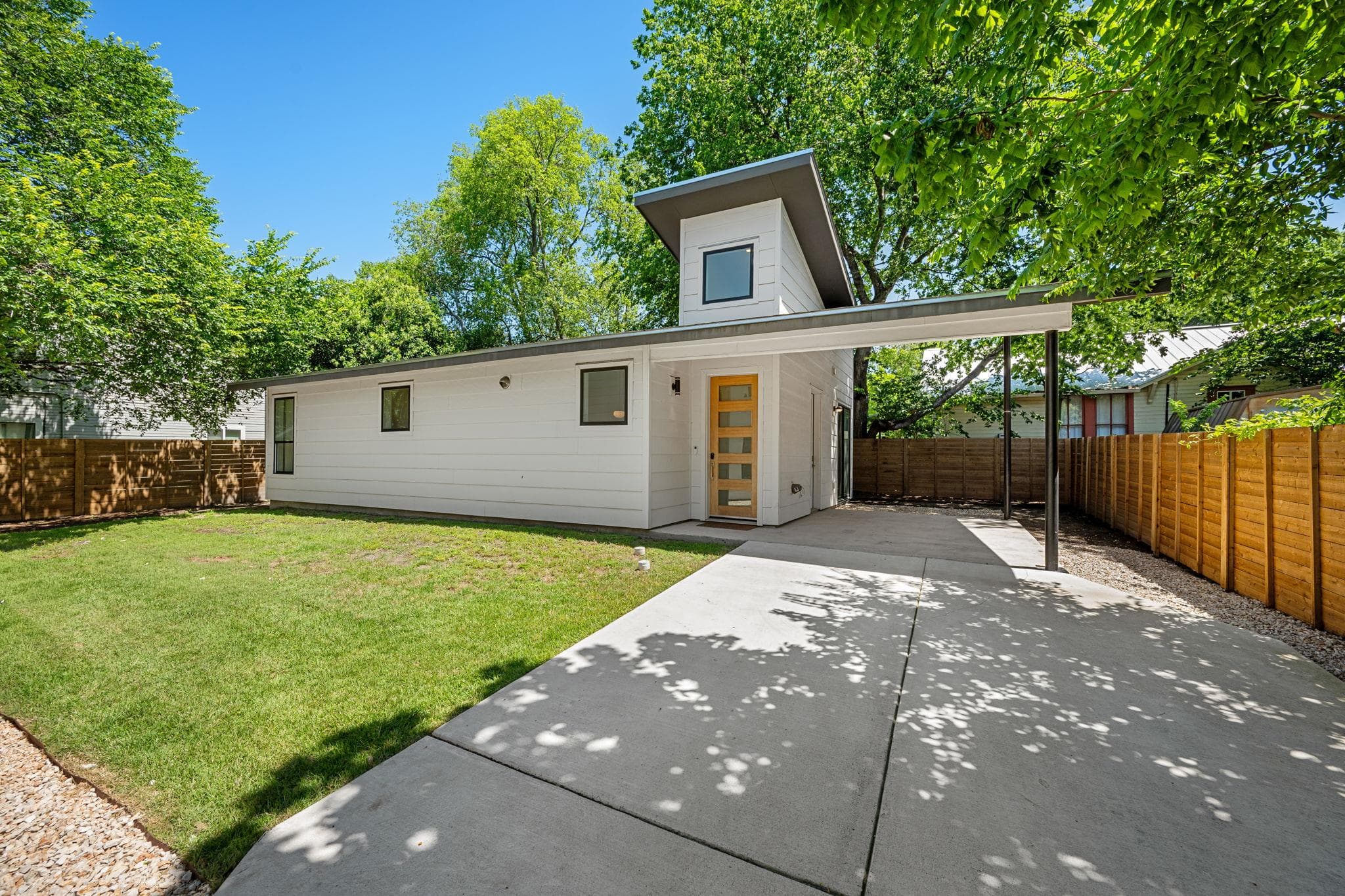 508 Capitol Dr #2