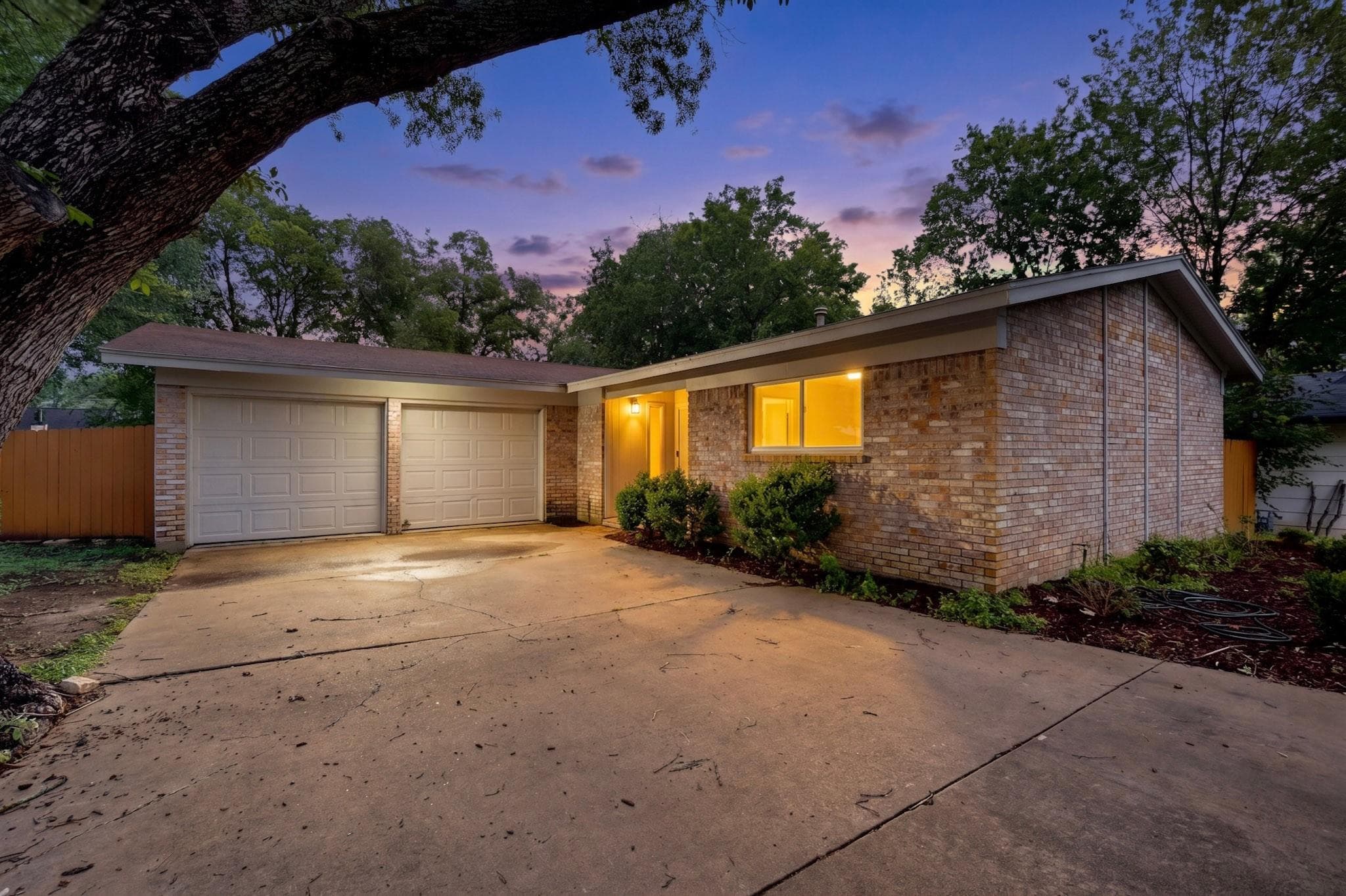 9807 Dallum Dr