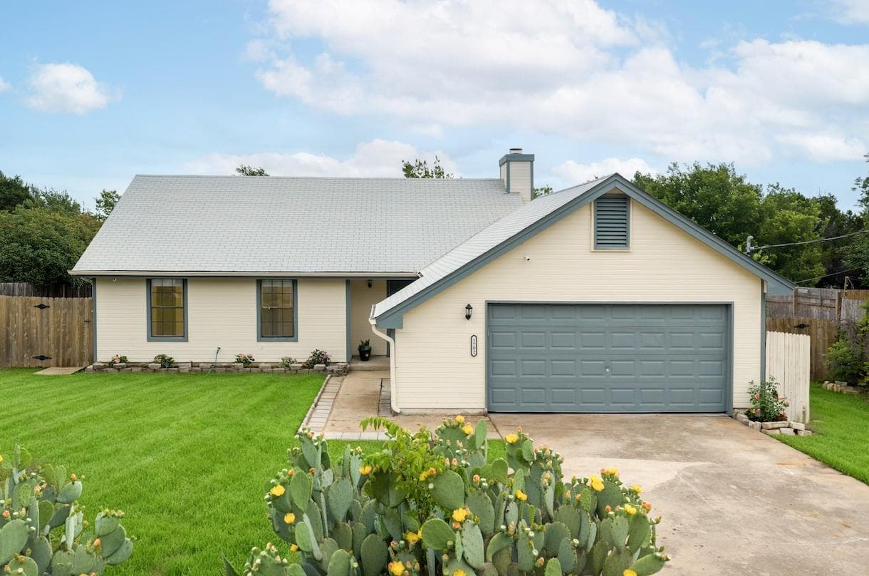 1702 Ireland Dr