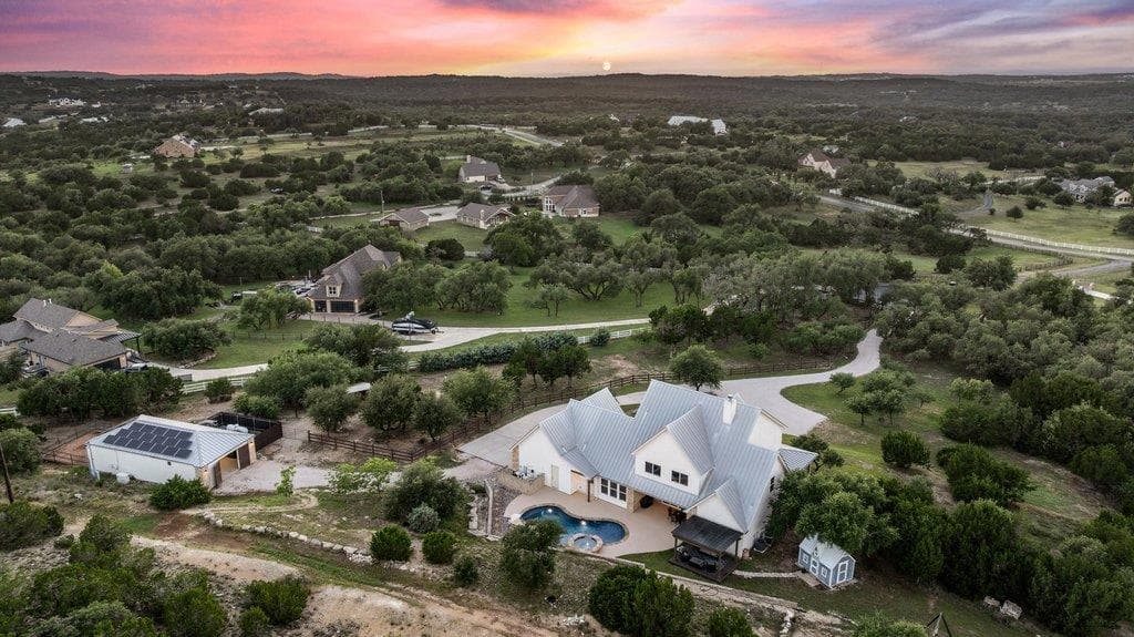 1051 Trailhead Cir