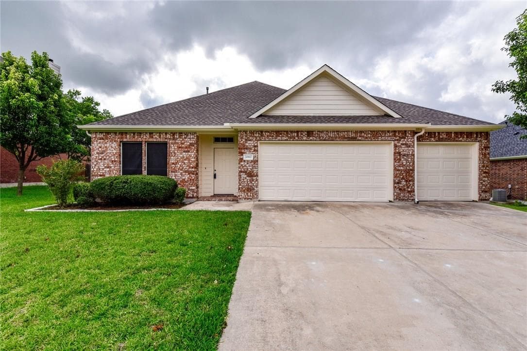20817 Silverbell Ln