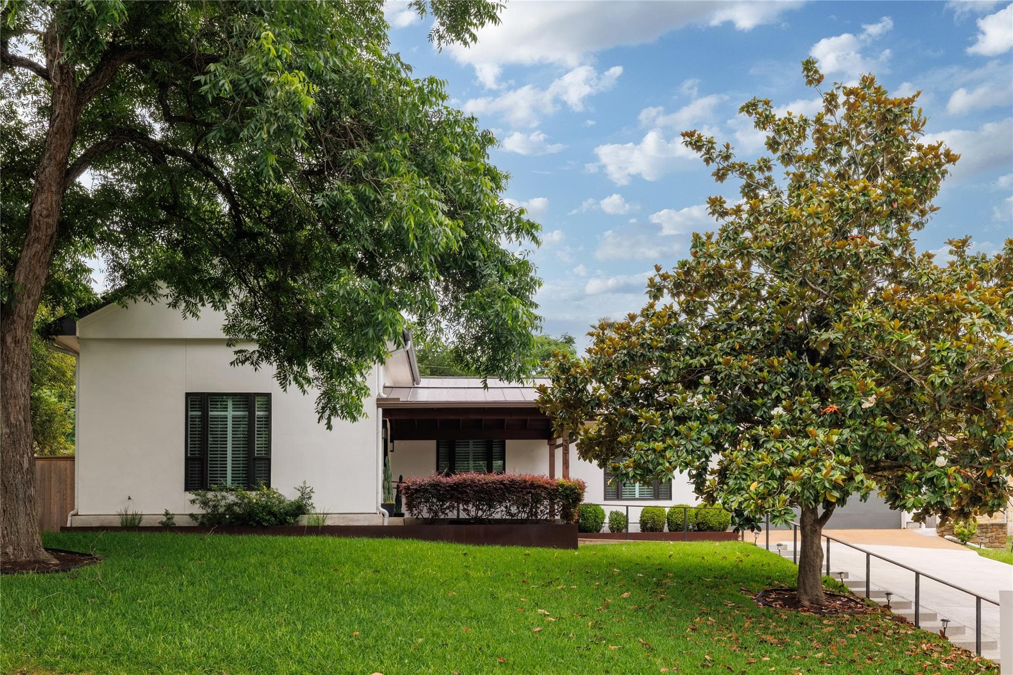 3511 Arrowhead Dr