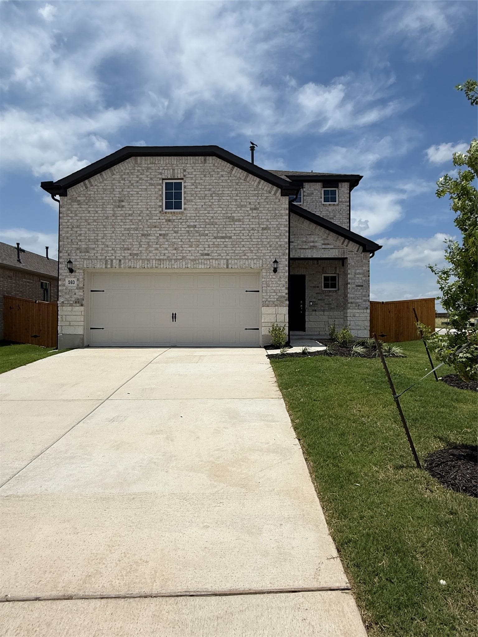 593 Tailwind Dr