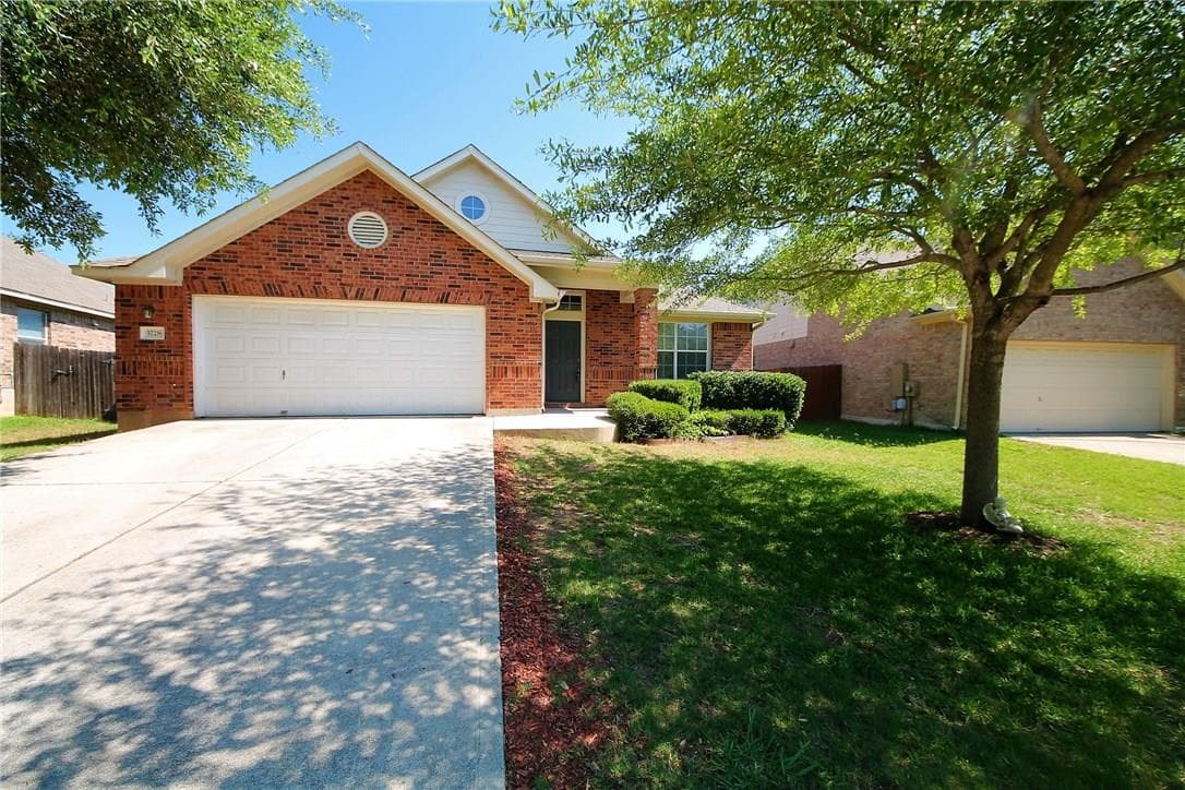 3728 Pine Needle Cir