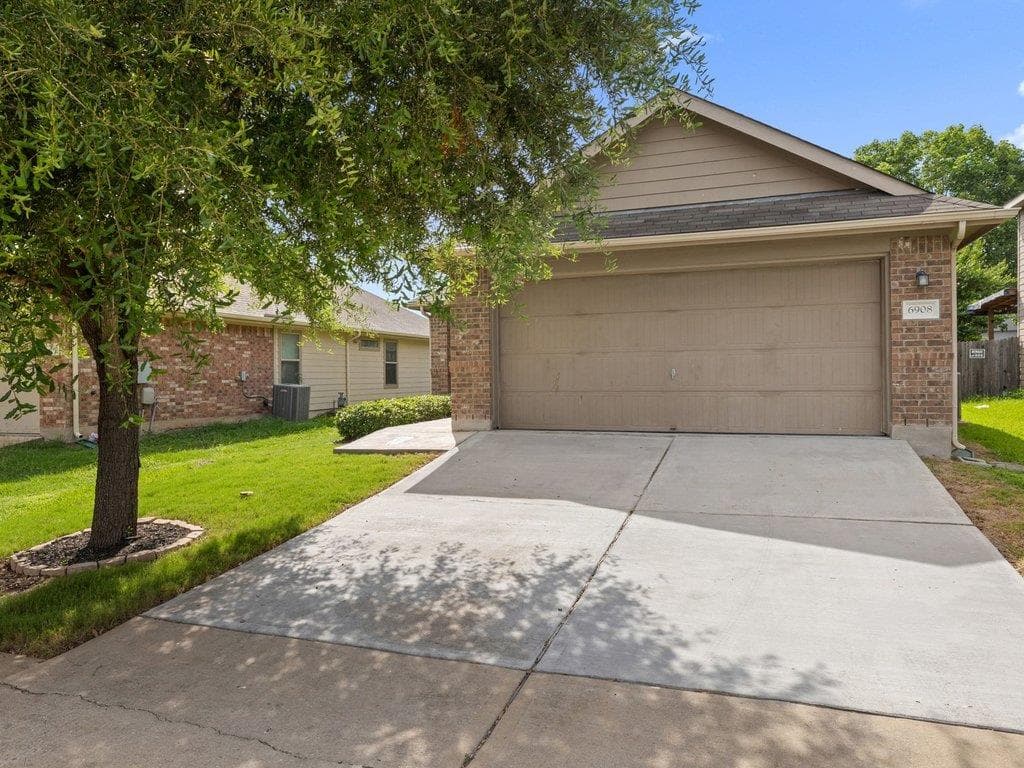 6908 Ferrystone Pass