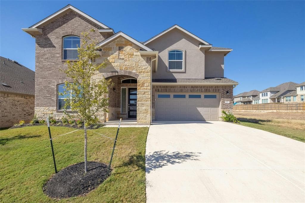 113 Shadow Oak Cv