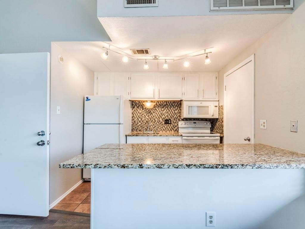 601 Nelray Blvd #13