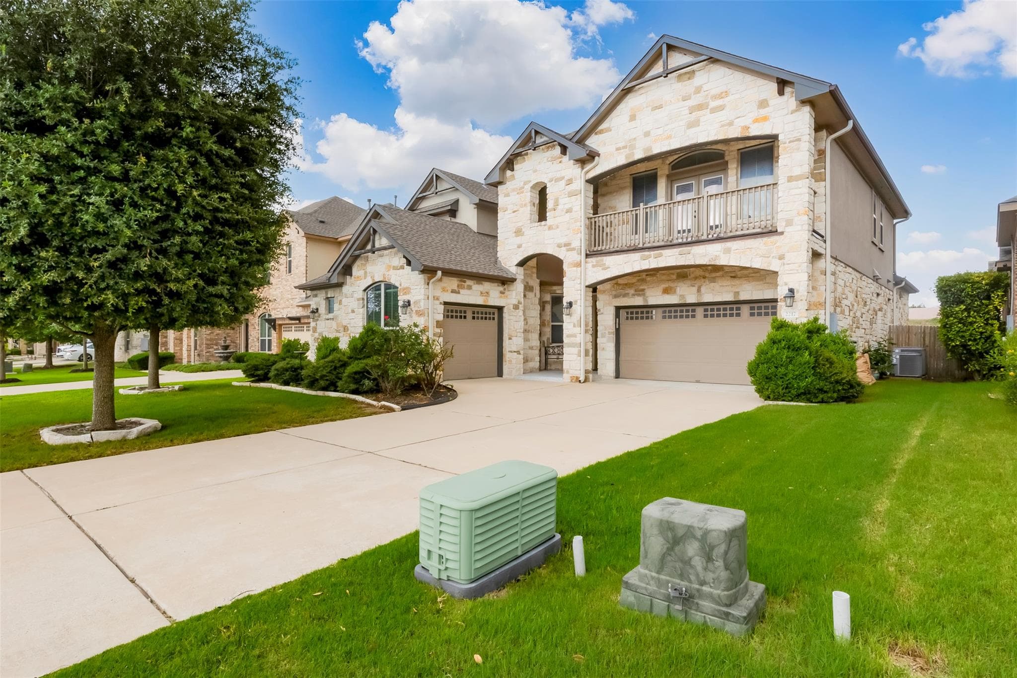 2217 Cactus Valley Dr