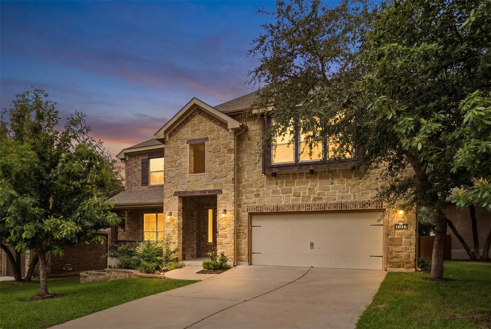 1016 Winding Way Dr