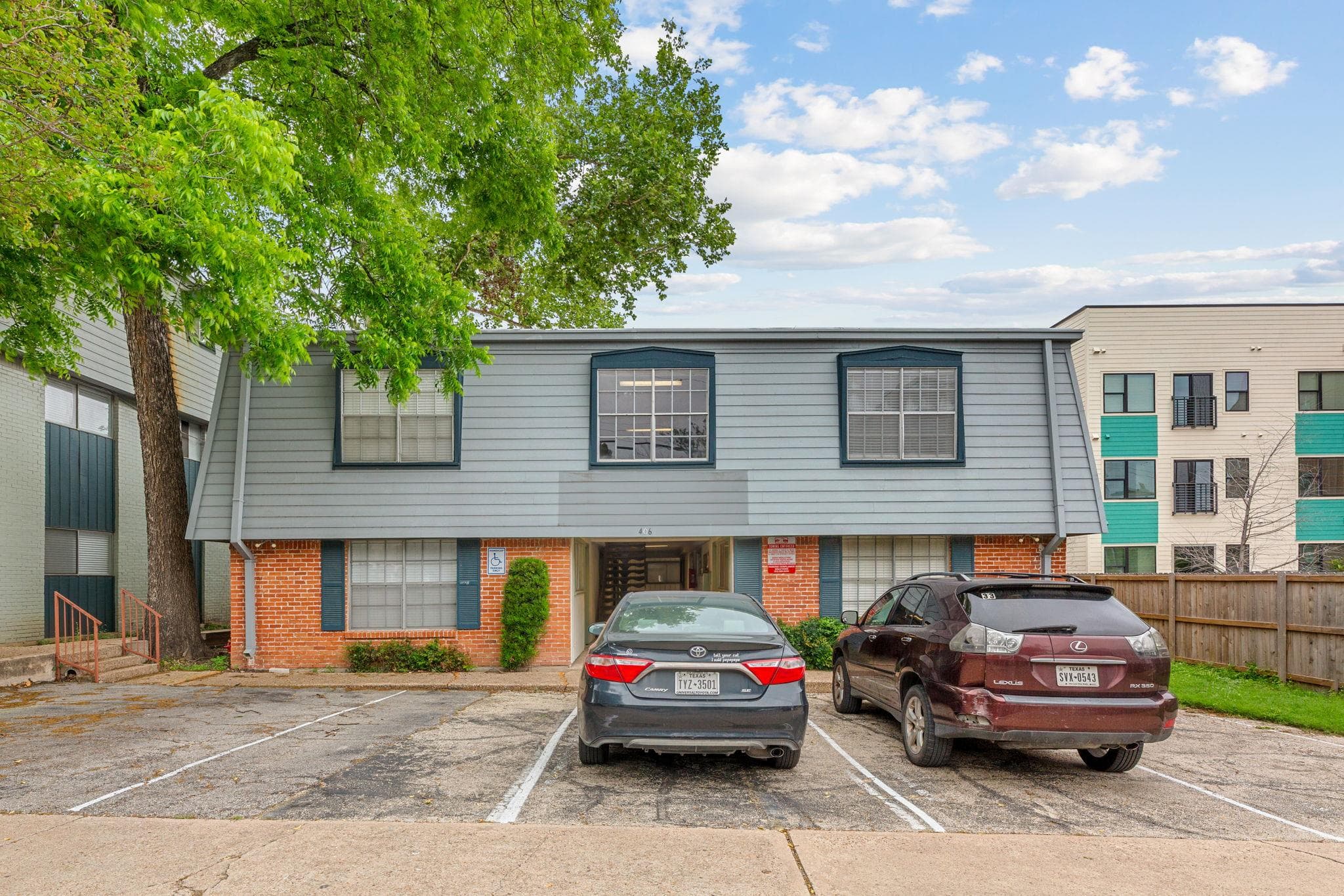 406 E 30 St ##106