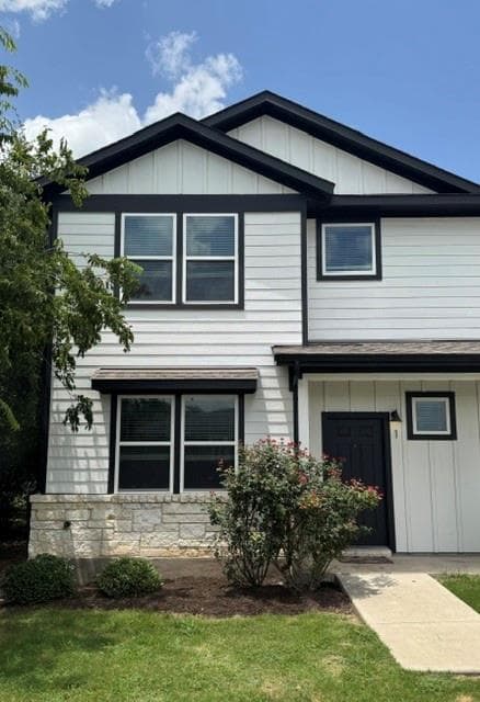 202 Evans St #1