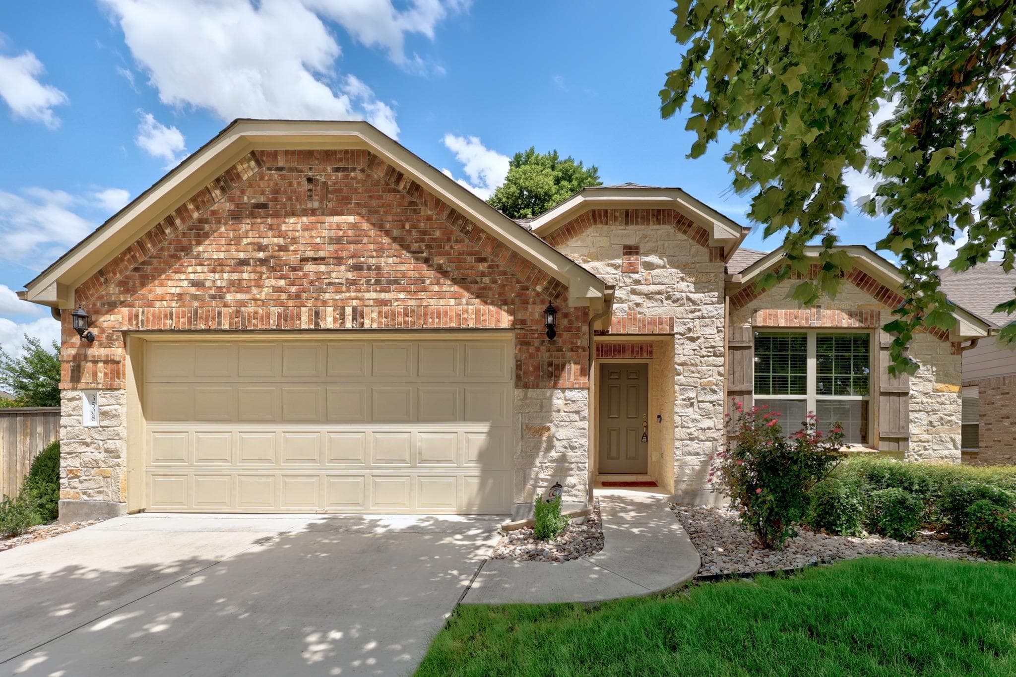 3508 De Torres Cir