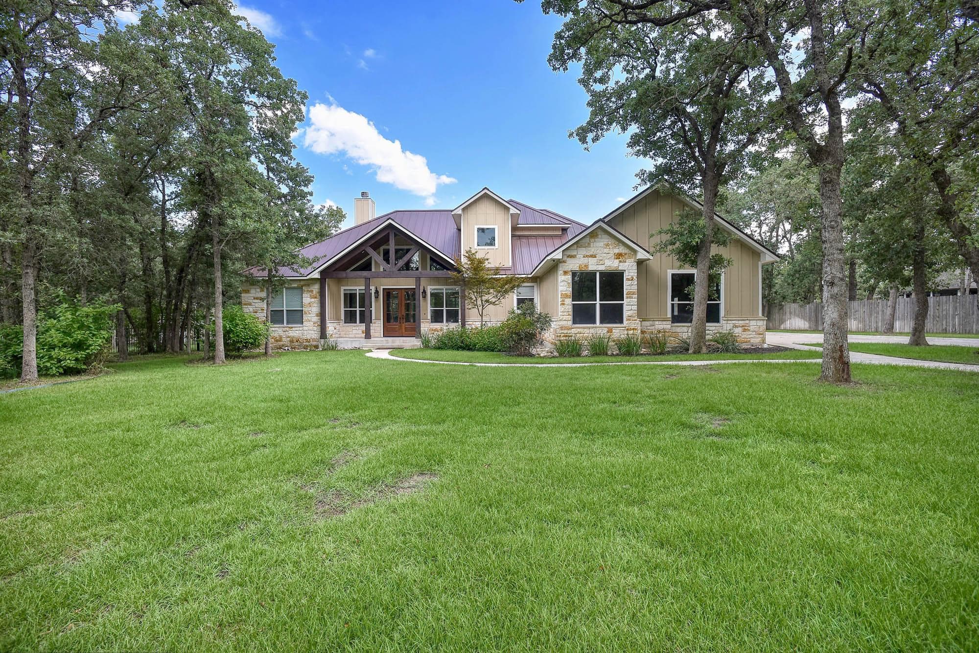 115 Pine Point Cv