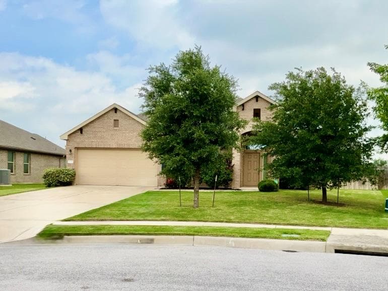 1019 Granbury Cv