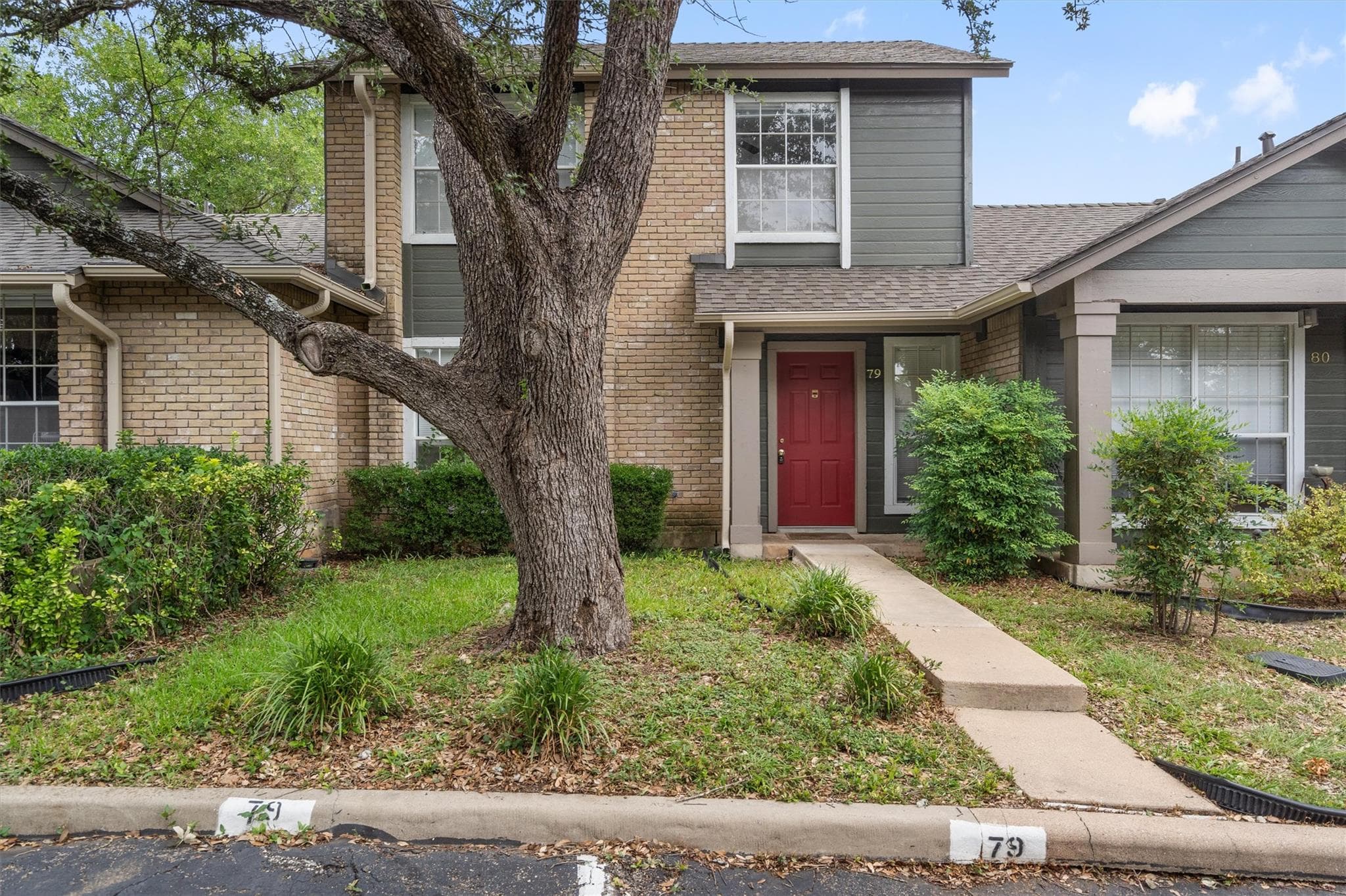 1015 E Yager Ln #79