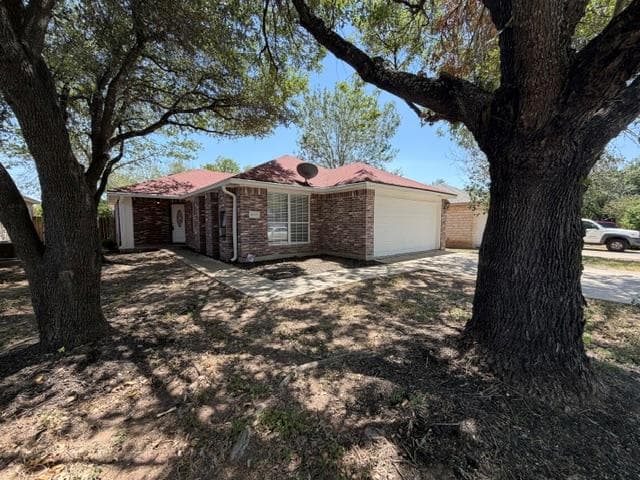 4003 Ayala Dr