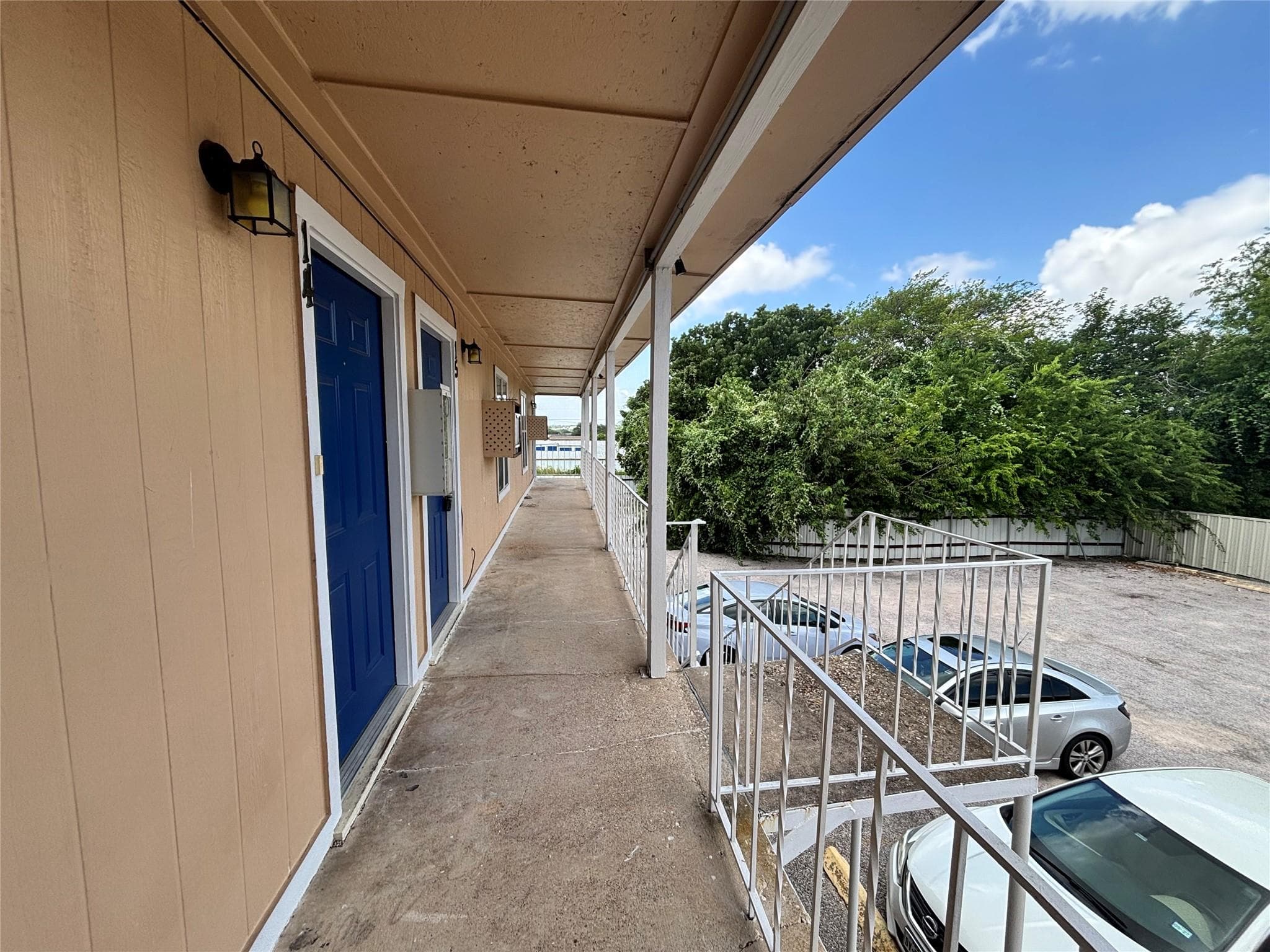 1206 Bundrant Dr #16