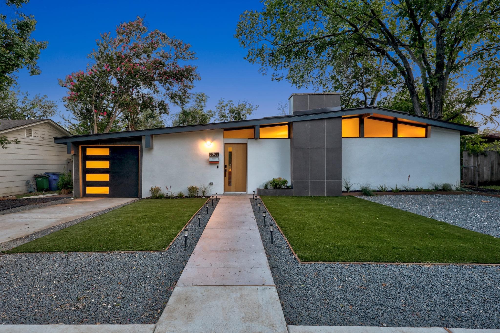 3007 Village Dr