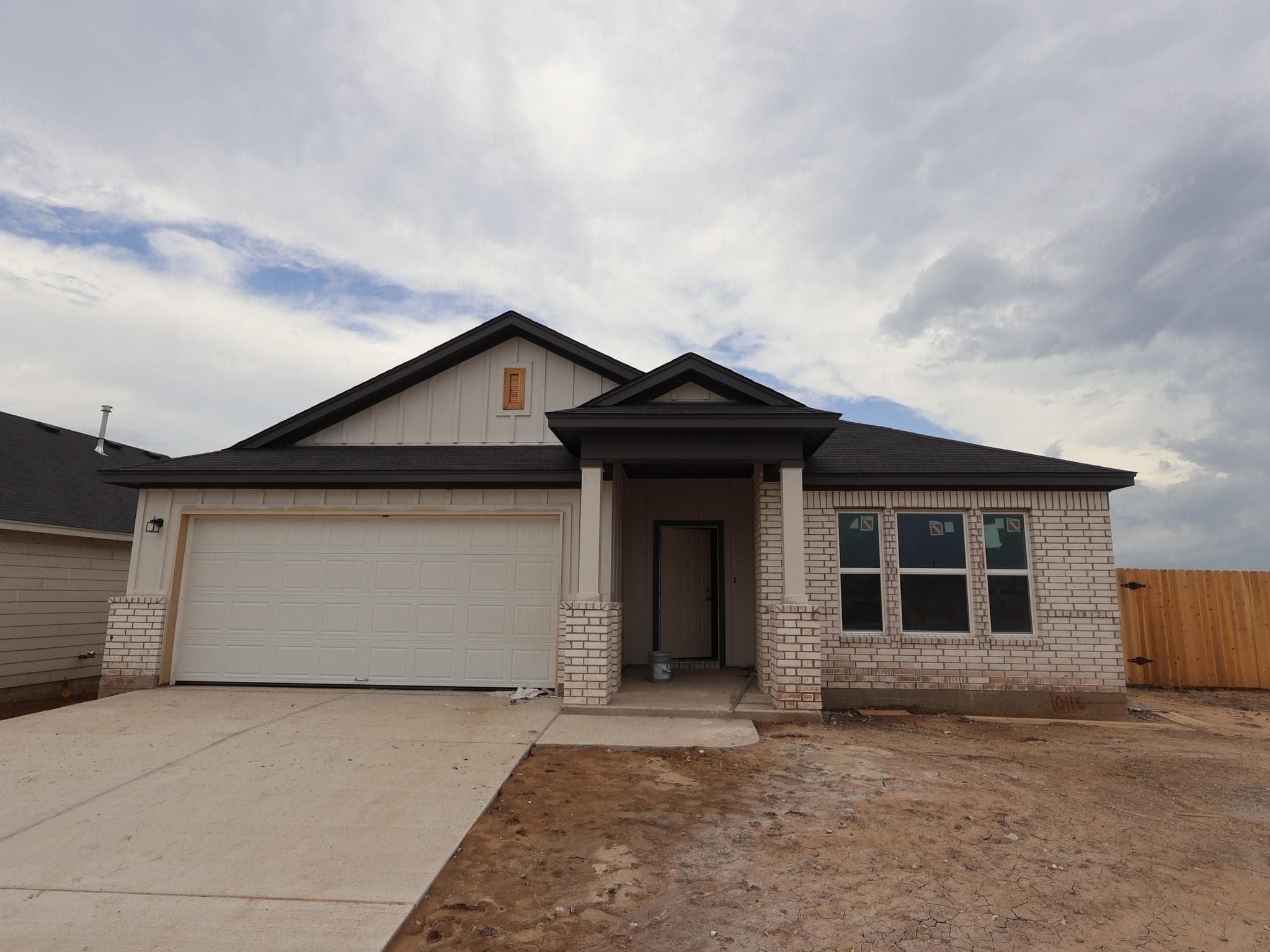 10116 Majestic Hawk Way