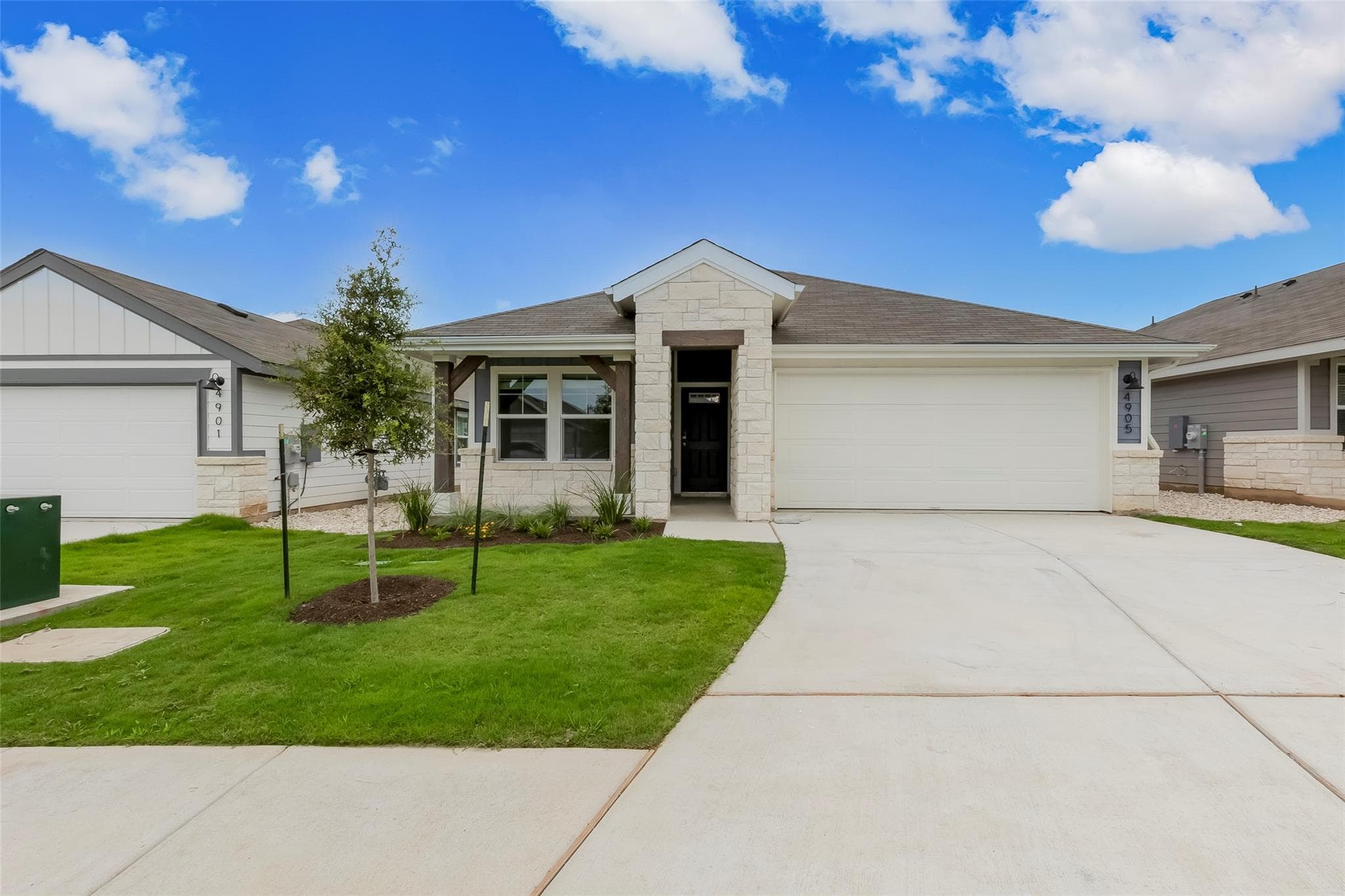 4905 Hazelnut Ln