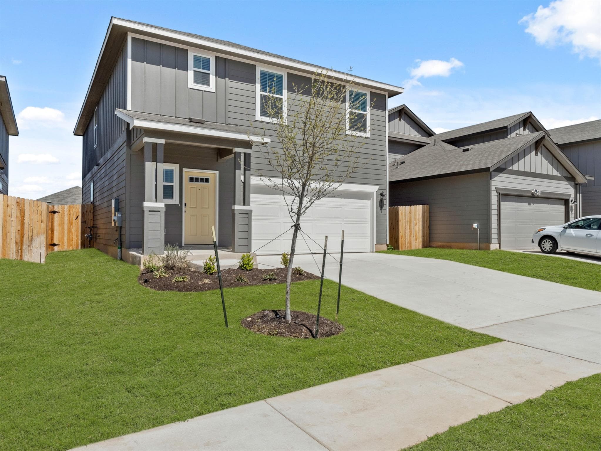 121 Greenway Ln