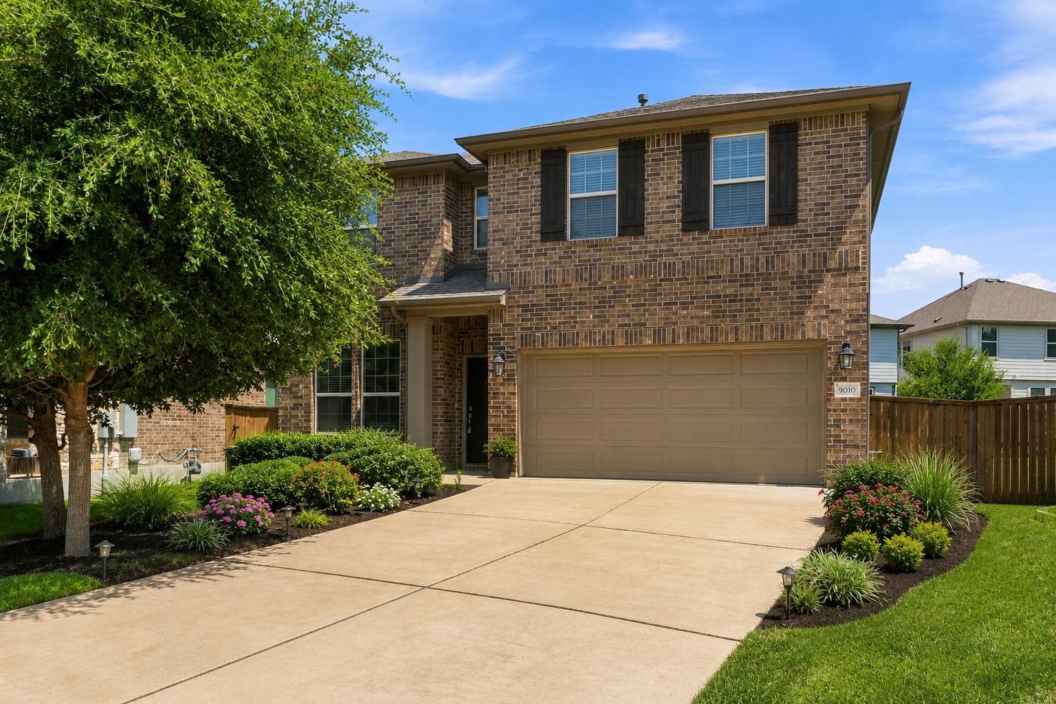 9010 Palmito Dr