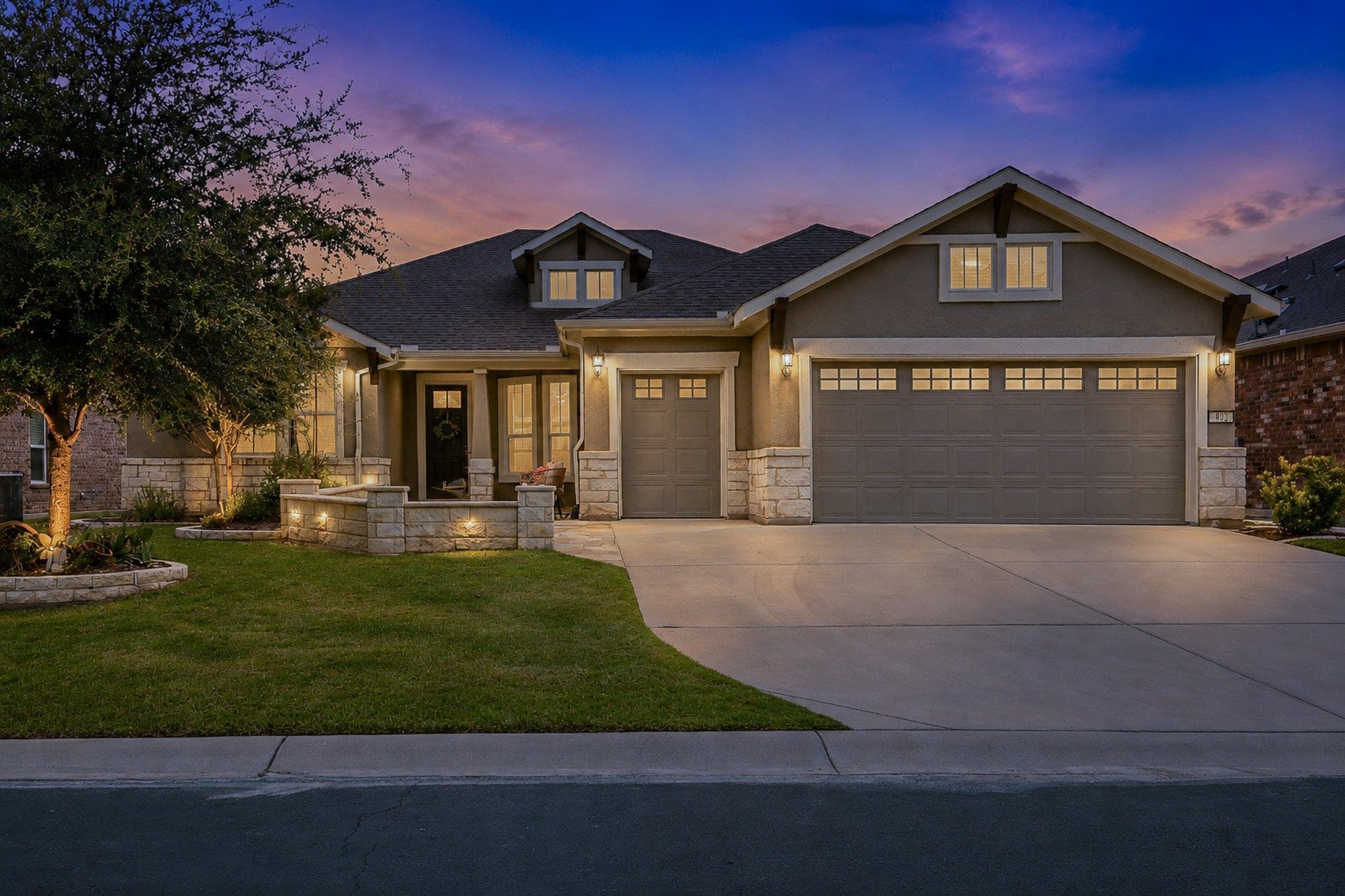 402 Old Blue Mountain Ln