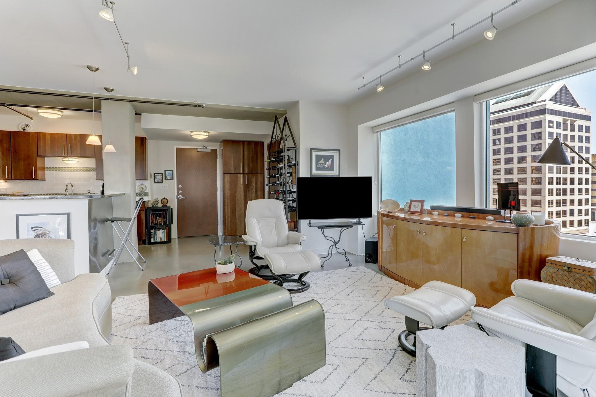 800 Brazos St #1107