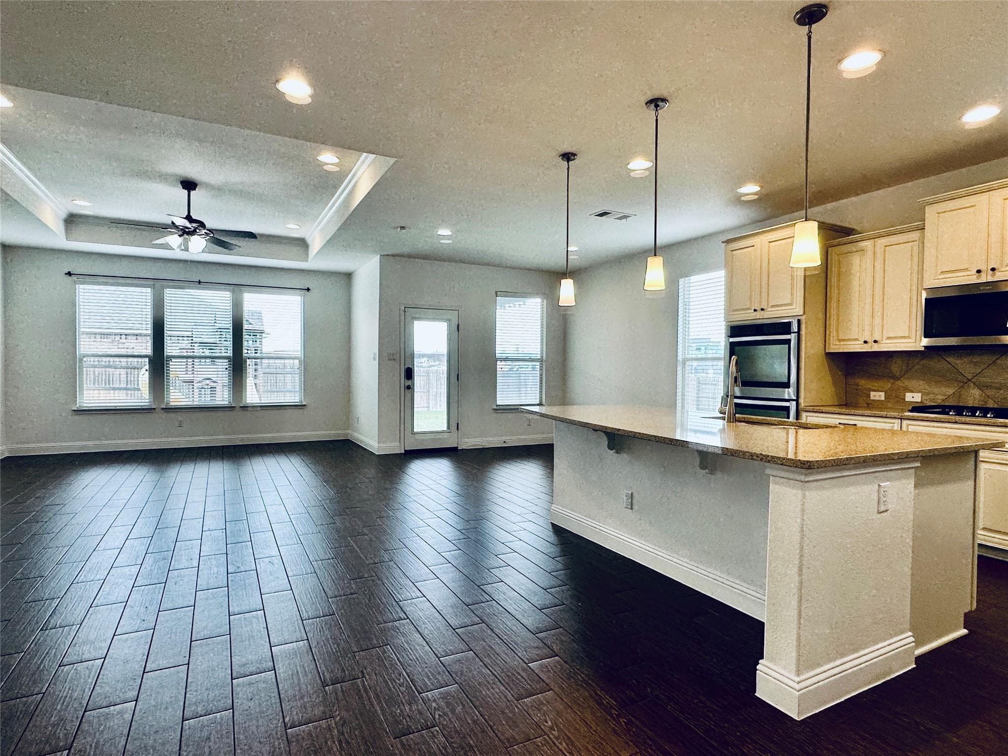 3308 De Torres Cir