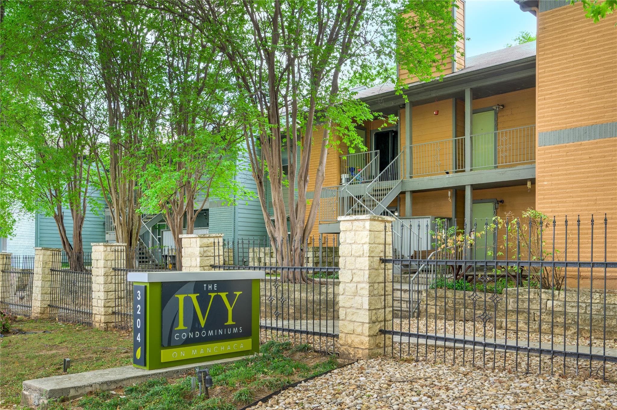 3204 Menchaca Rd #105