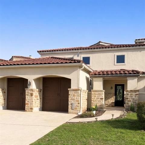 103 Maravilla Way