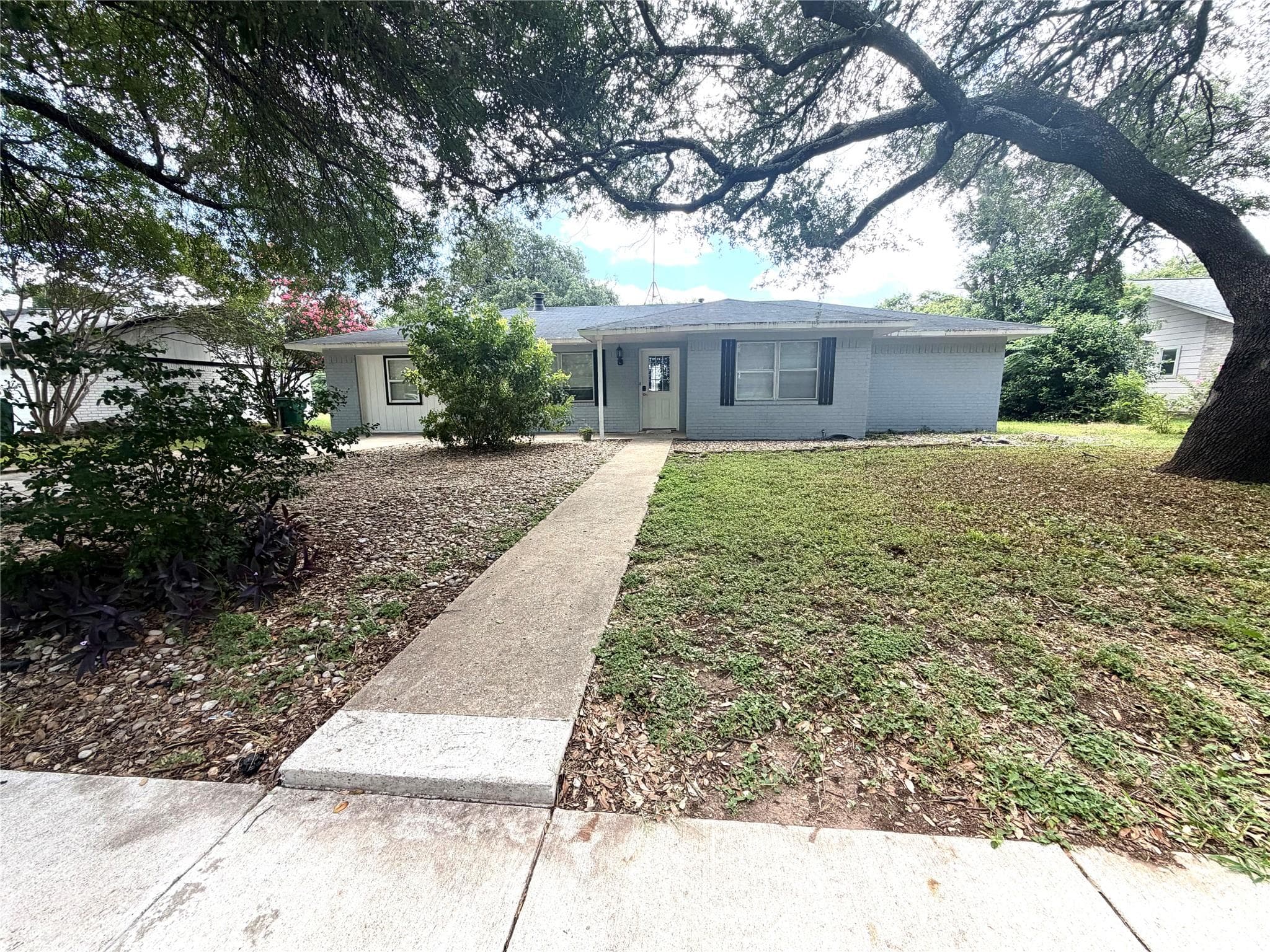 1519 Northwood Dr