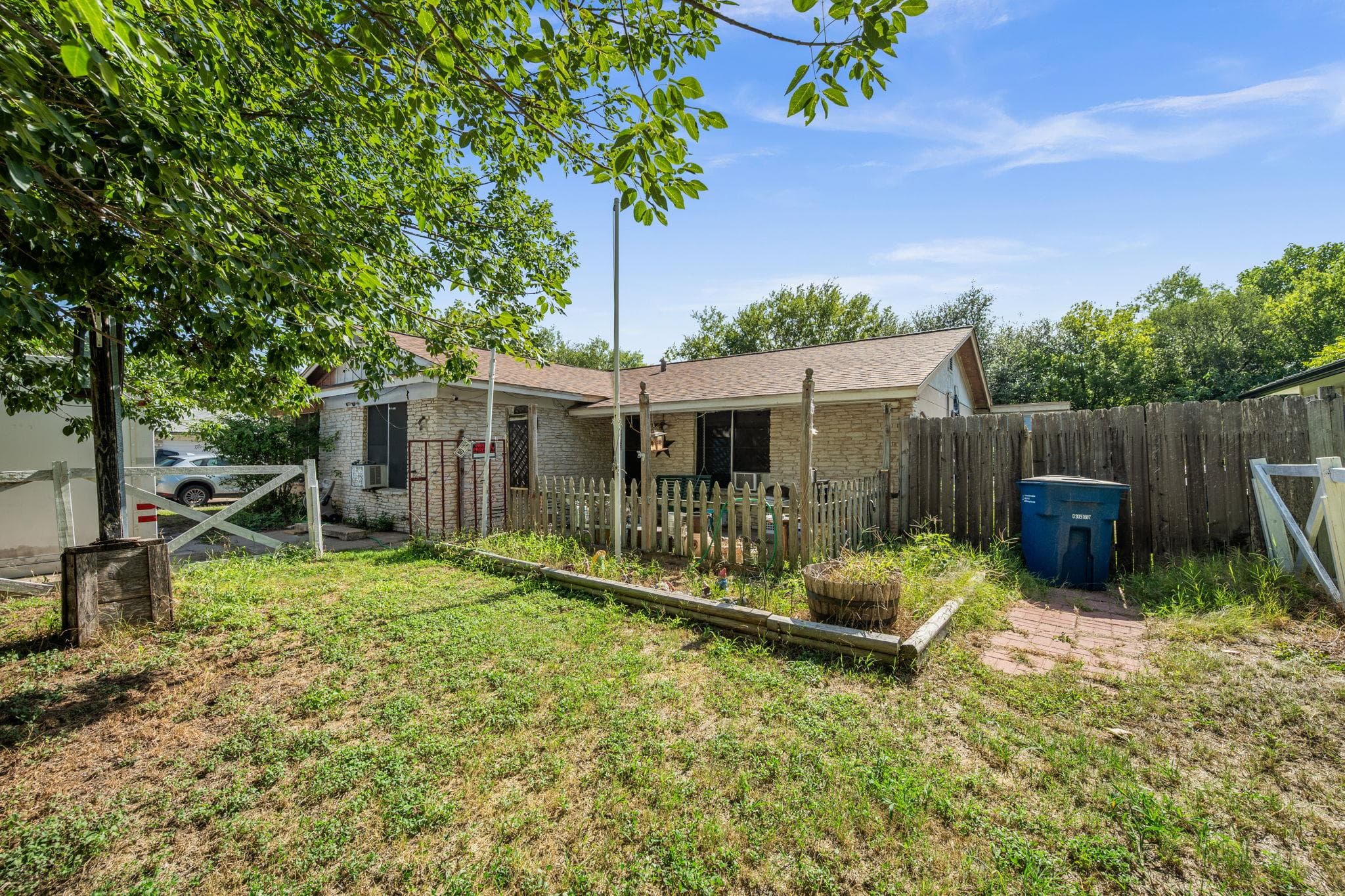 5326 Wellington Dr