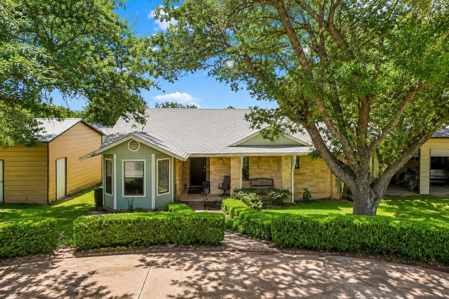 508 River Hills Dr