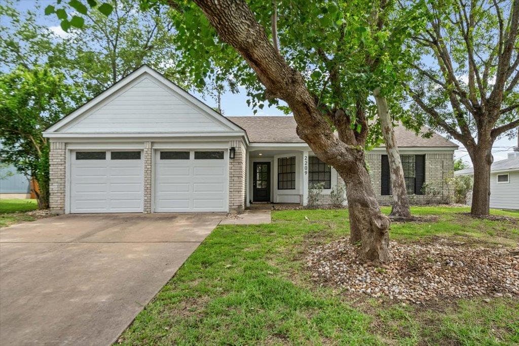 2209 Cedar Branch Dr