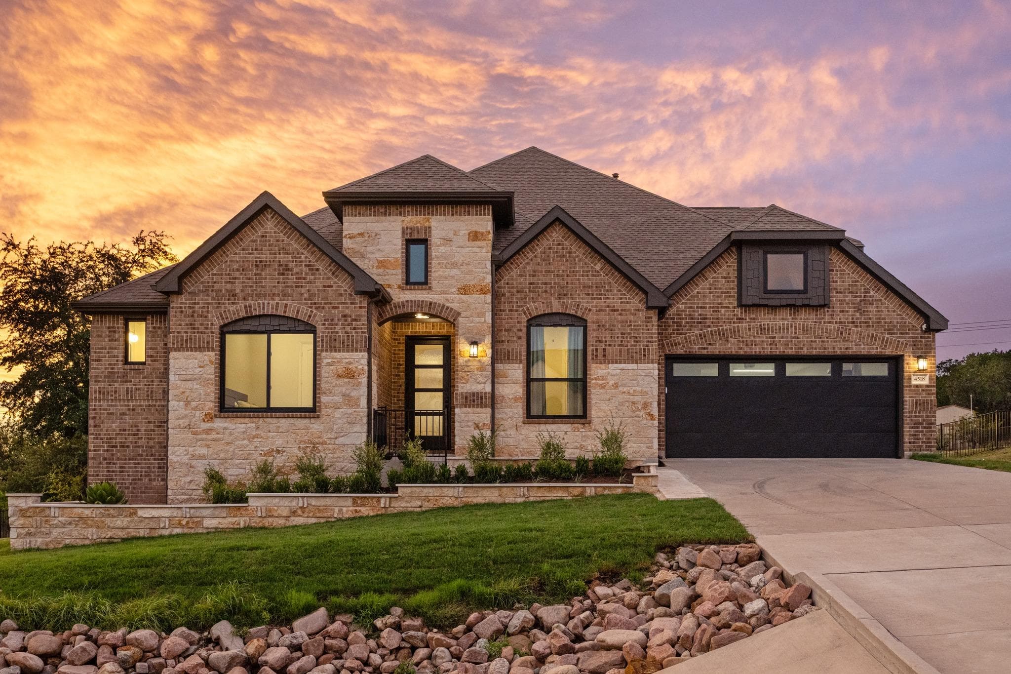 4518 Diamante Dr