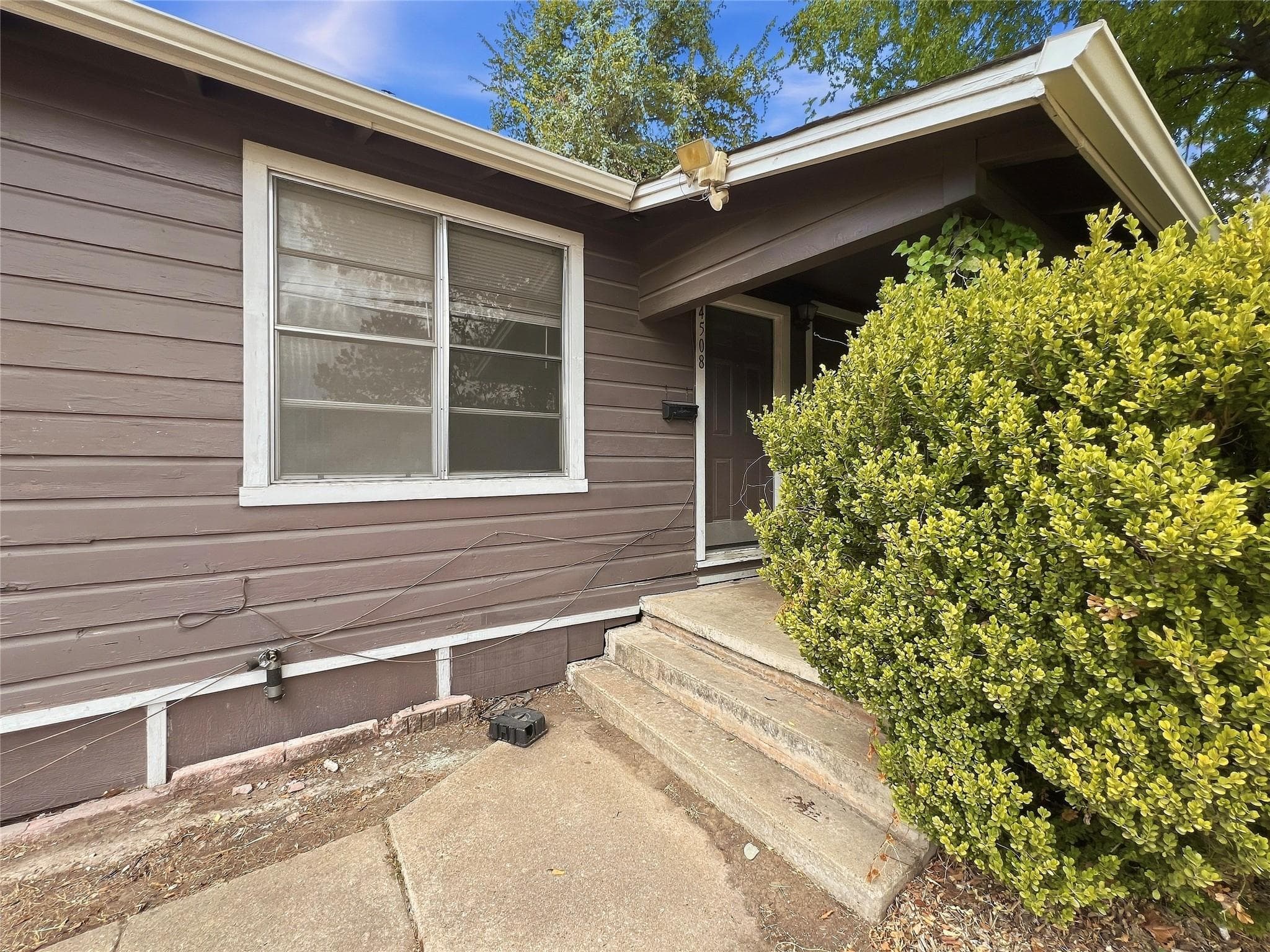 4508 Bennett Ave #A