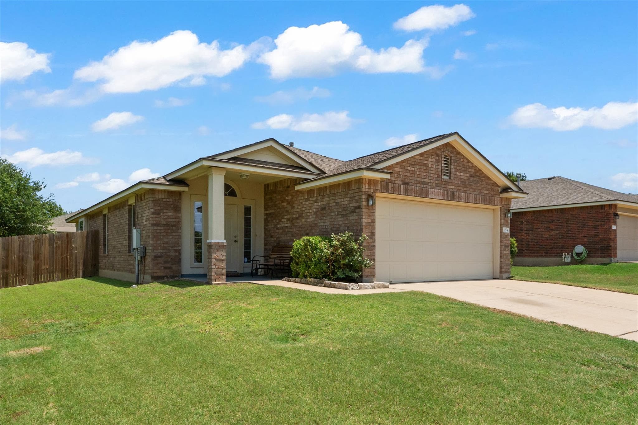 1004 Whitley Dr