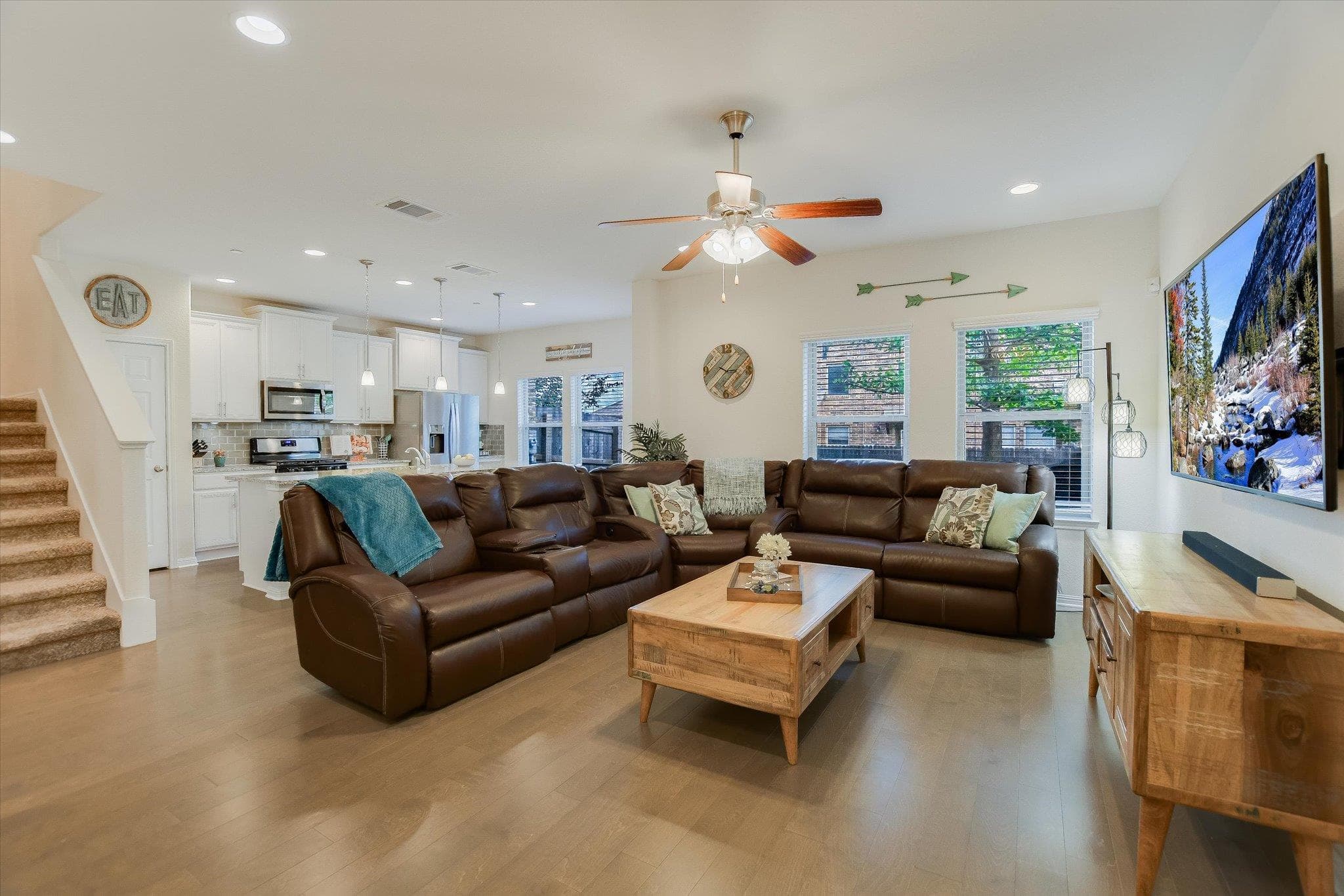 2304 S Lakeline Blvd #262